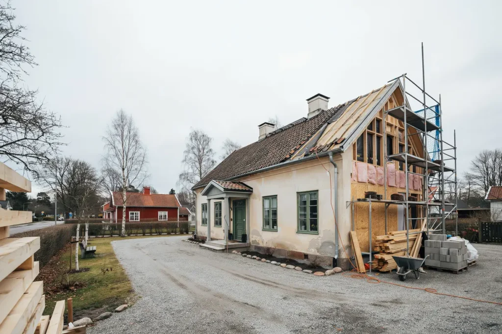 renovering ombyggnad eller tillbyggnad s skapar du mer plats och h gre v rde i huset