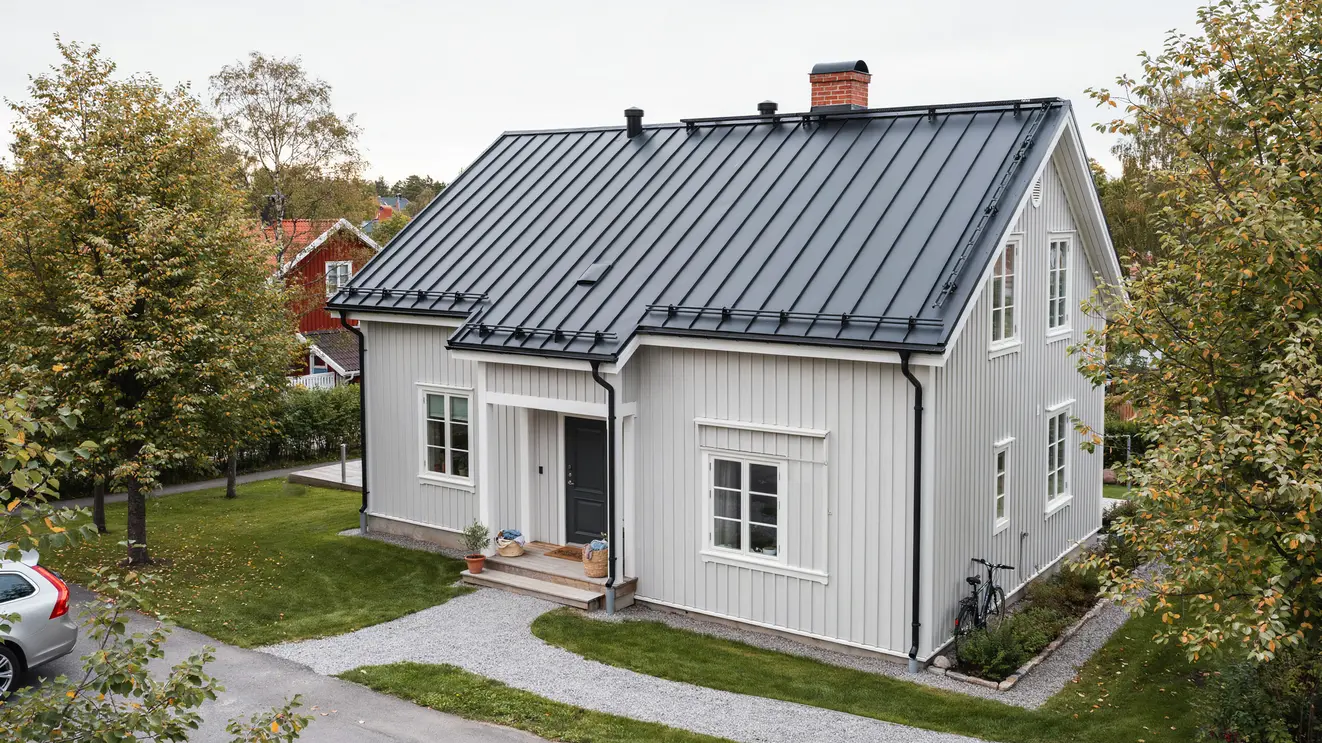 byta reparera renovera stal aluminiumtak bastad bjarehalvon skane